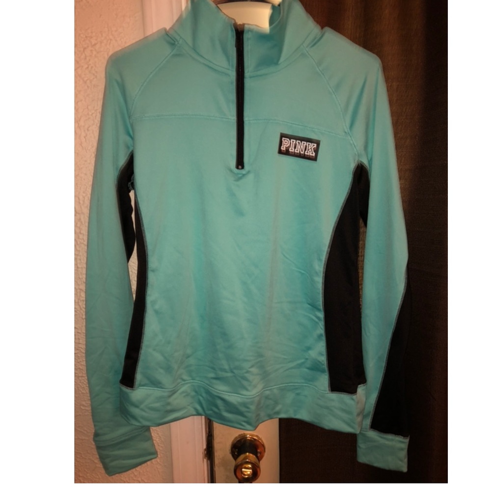 🌼 S O L D 🌼 NWOT PINK size medium quarter zip